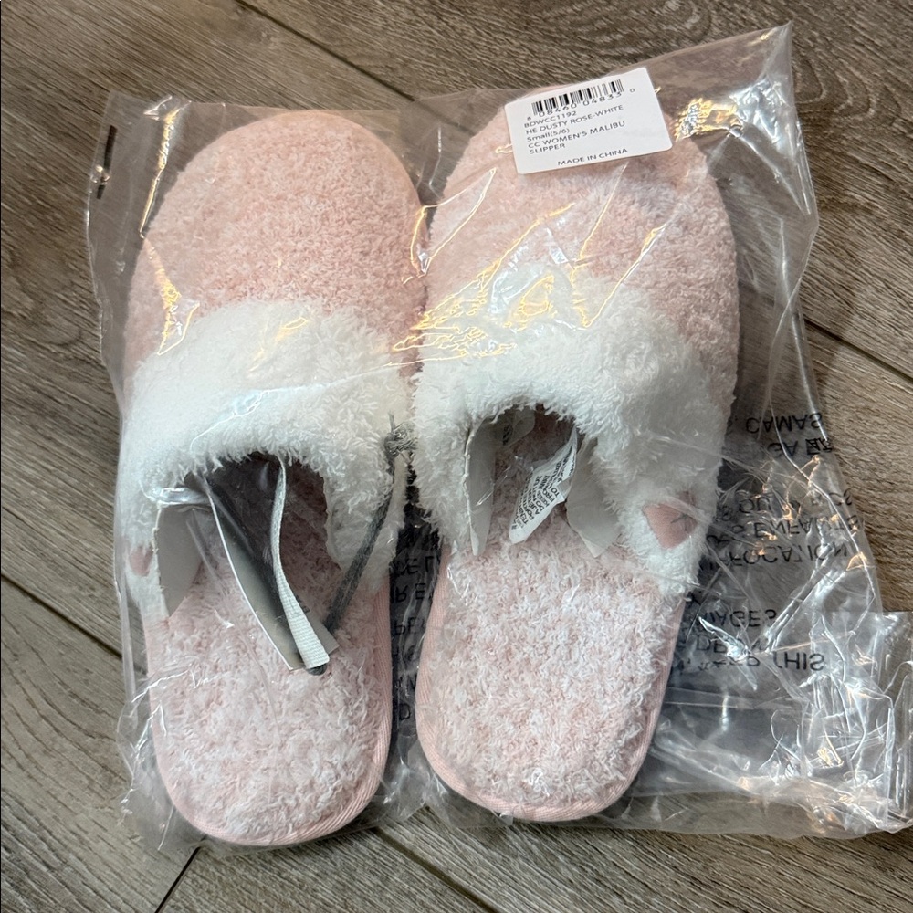 Womens Barefoot Dreams CozyChic Malibu Slipper - Picture 3 of 4